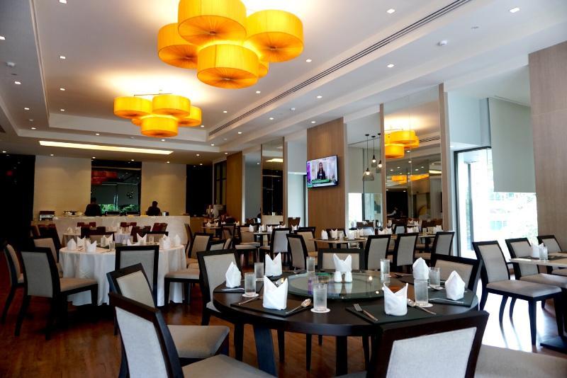 Khách sạn Louis Tavern Bangkok